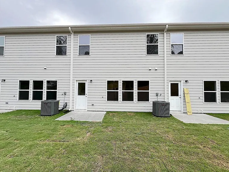 4141 Oakwood Terrace Ct — Photo 14