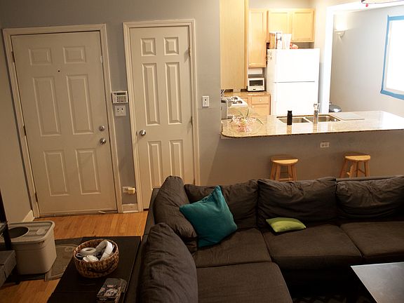 2nd image of 517 S Western Ave APT 1
