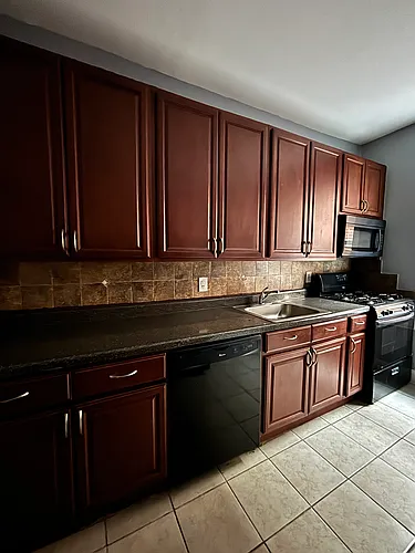 731 Avenue A #11 Photo 1