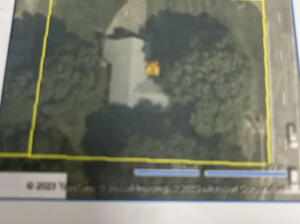 1404 Bradford Dr, Humboldt, TN 38343