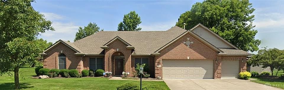 1st image of 825 Deerhurst Dr