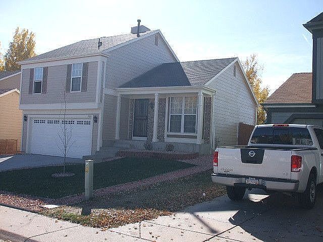 2nd image of 2881 S Genoa St
