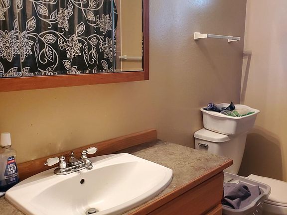 3rd image of 1804 Butte St APT 1