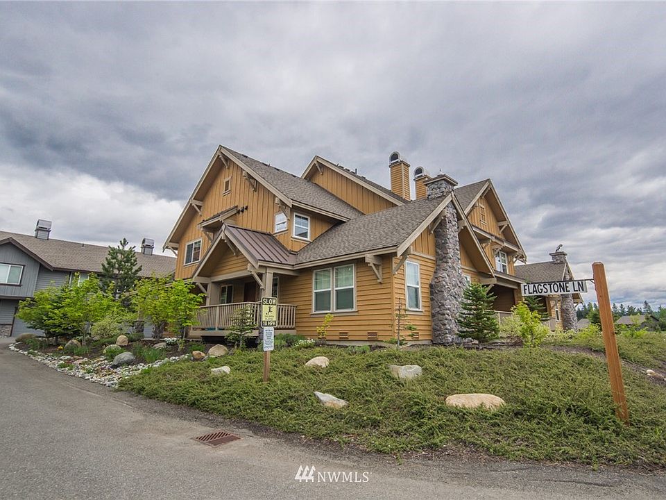 Welcome to 30 Clearwater Loop! Located just minutes from Lake Cle Elum and surrounded by endless opportunities for outdoor recreation!