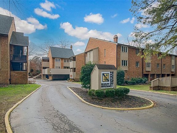 2nd image of 376 Merrimac Trl APT 124