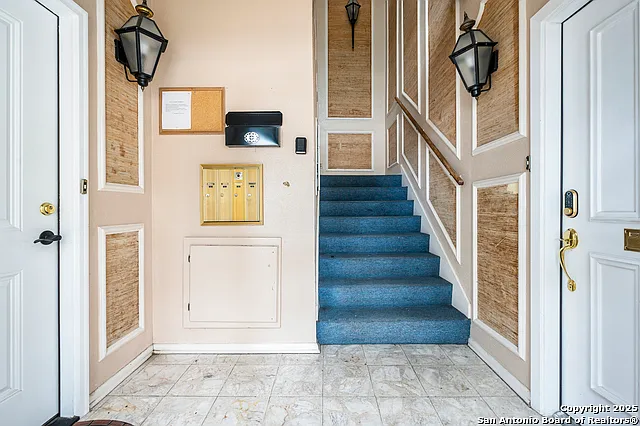 1819 Babcock Rd #704 — Photo 25