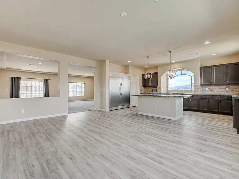 706 Eros Ct — Photo 26