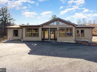 2320 Fishing Creek Valley Rd, Harrisburg, PA 17112