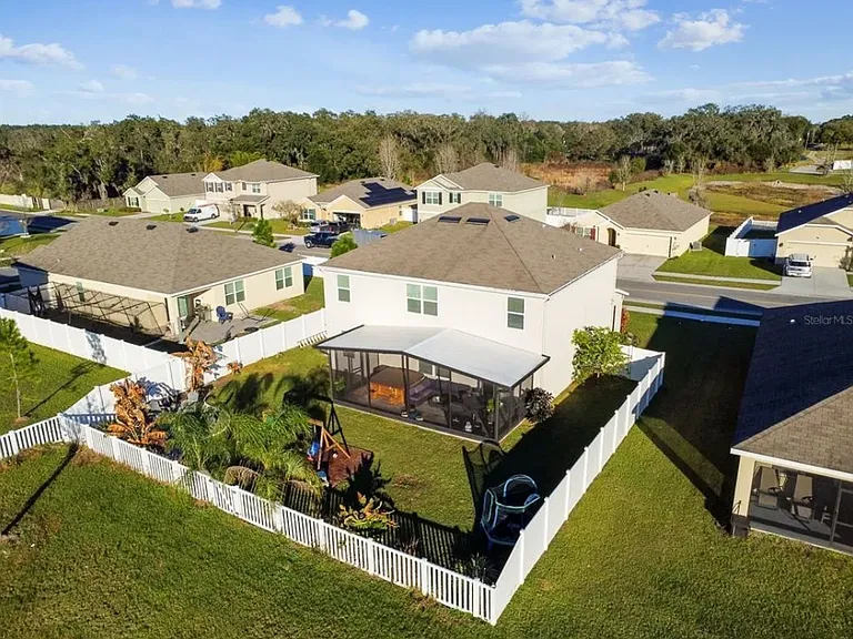 5573 Geiger Estates Dr — Photo 3