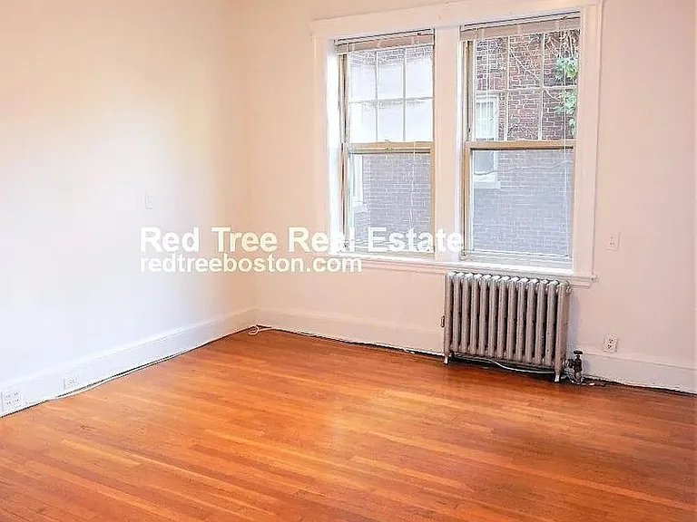 97 Chester St #D1 — Photo 4