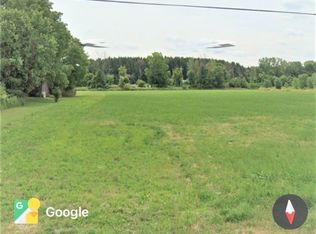 5078 Crittenden Rd, Akron, NY 14001