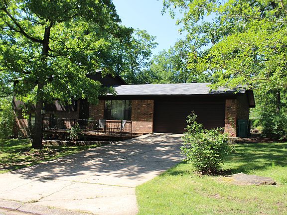 3rd image of 158 Dawn Cir