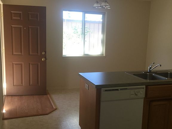 4th image of 238 Berrydale Ave APT E