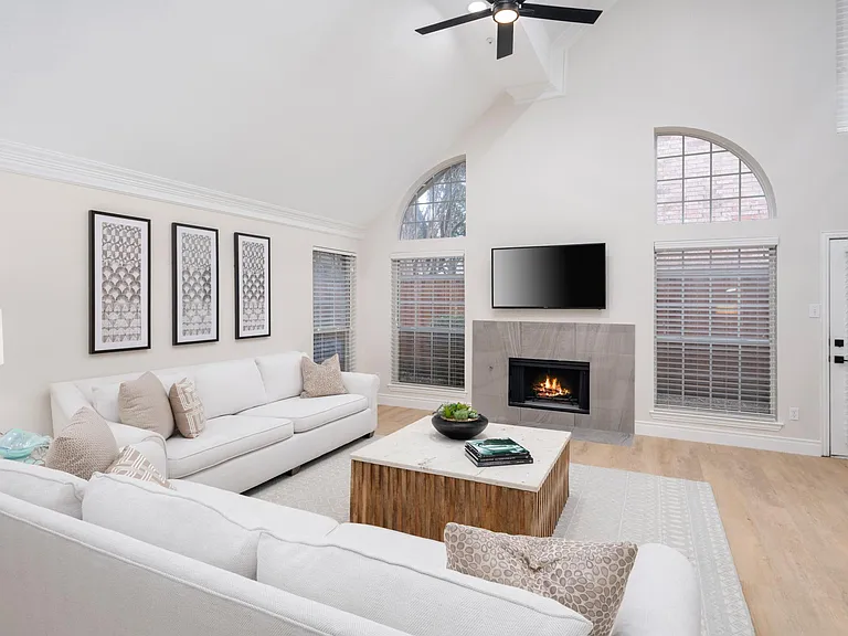 14604 Hemingway Ct — Photo 3