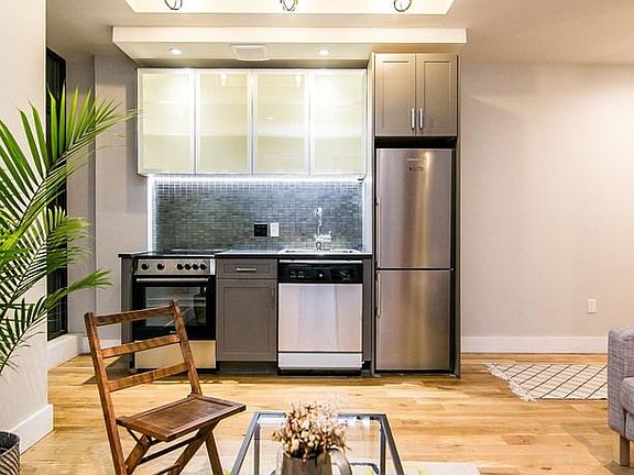3rd image of 185 Leonard St #12A