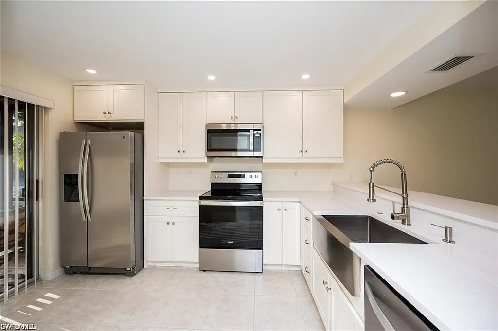 2 bed, 2.0 bath, 1246 sqft, $2,150 — Photo 4