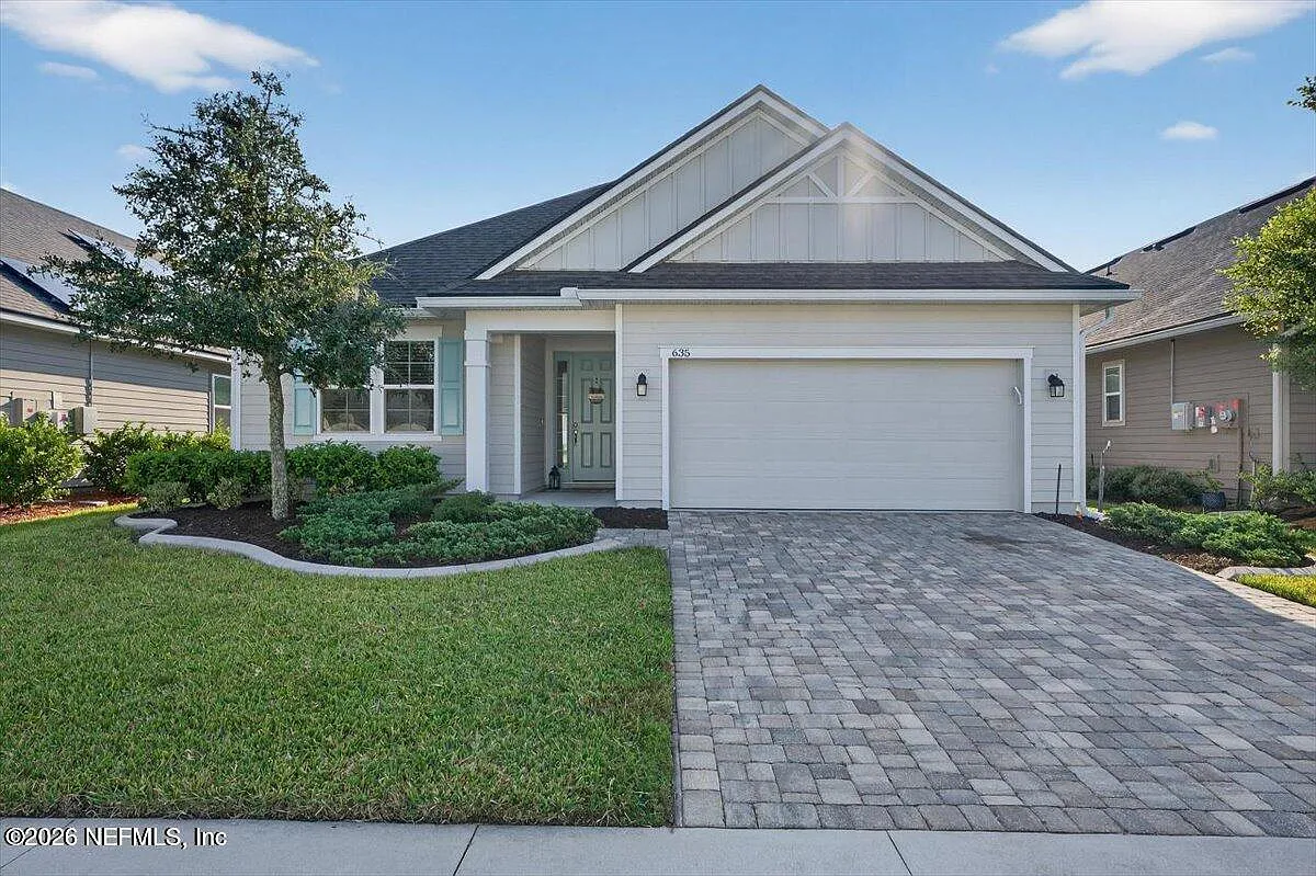 4 bed, 3.0 bath, 2470 sqft, $2,495 — Photo 1