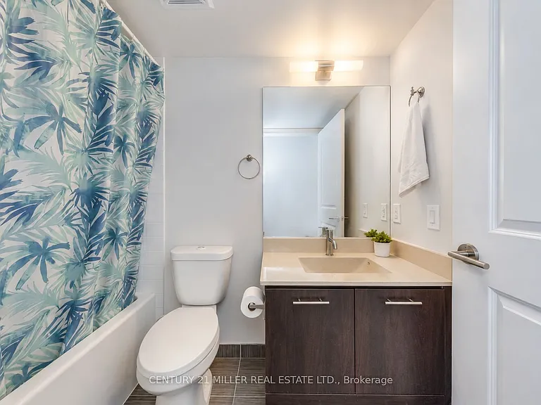 125 Village Green Sq #3803 — Photo 31