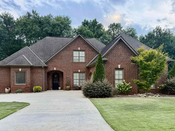 136 Sydney Ln, Chelsea, AL 35043
