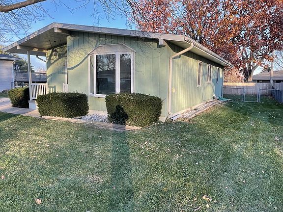3rd image of 1070 N 25th Ave