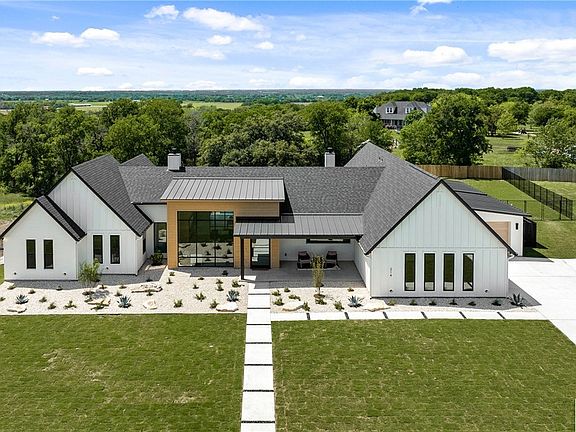 4th image of 214 Glenview Cir