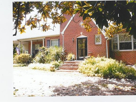 2nd image of 1538 Rogers Rd