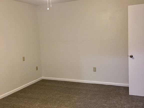 5th image of 41 Lakehurst Ave