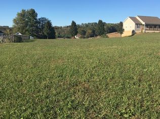 Green Pasture Ln, Sevierville, TN 37876