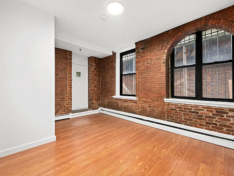 324 Pearl St #1G — Photo 6