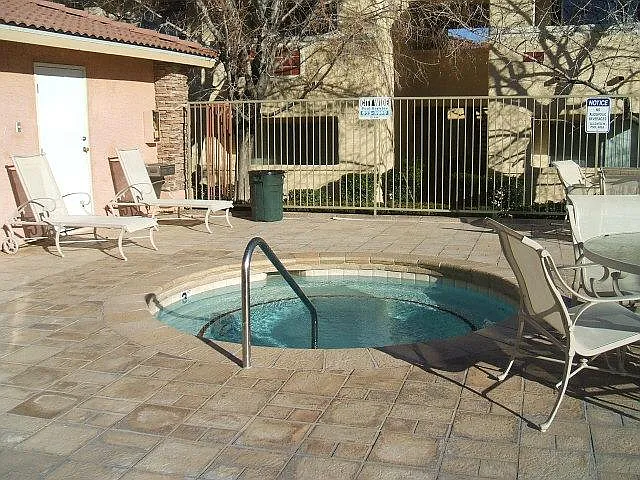7300 Pirates Cove Rd — Photo 13