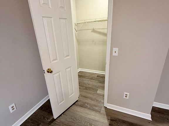 5th image of 1141 1141/1143 Northlake Dr #1143