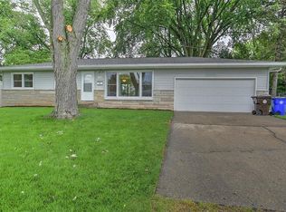 4348 E Du Frain Ave, Decatur, IL 62526