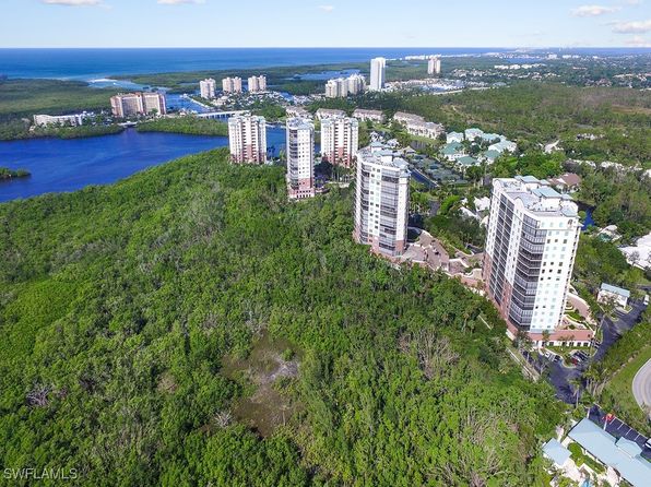 455 Cove Tower Dr APT 903