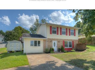 99 Winchester Dr, Culloden, WV 25510