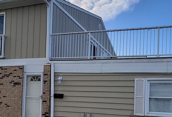 2nd image of 7911 163rd Ct