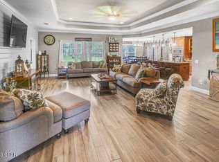 226 White Oaks Blvd, Southport, FL 32409