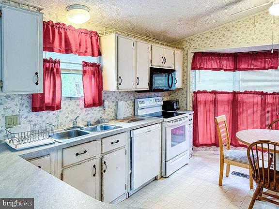 4th image of 12346 Old Bridge Rd #218