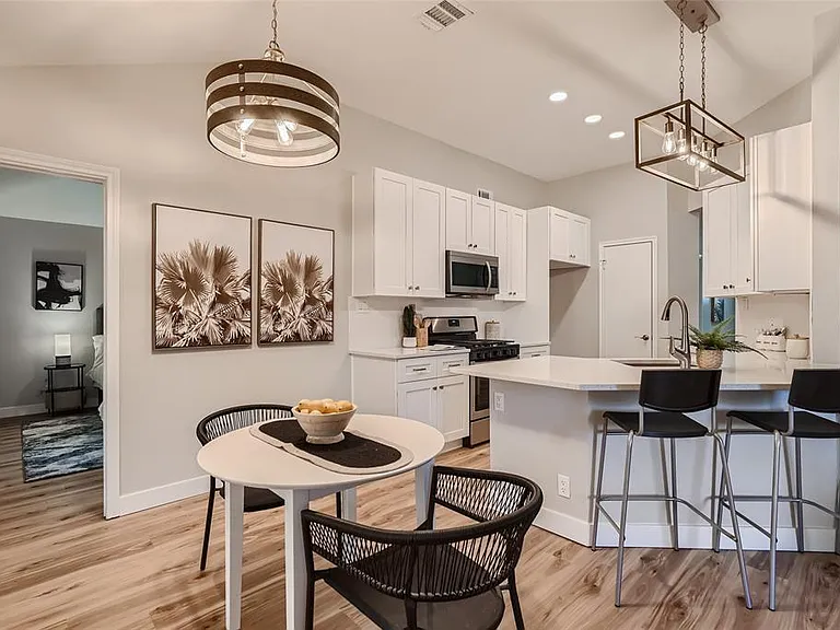 1701 Hollow Tree Blvd — Photo 6