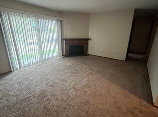 2504 26th Avenue Ct #19, Rock Island, IL 61201