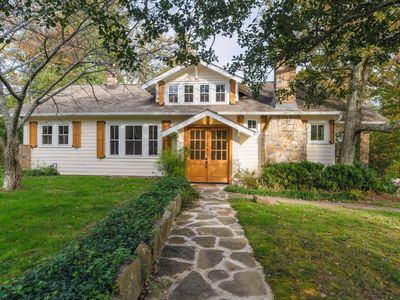 117 S Bragg Ave, Lookout Mountain, TN, 37350