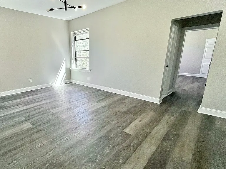 4918 S Vincennes Ave #1R — Photo 4