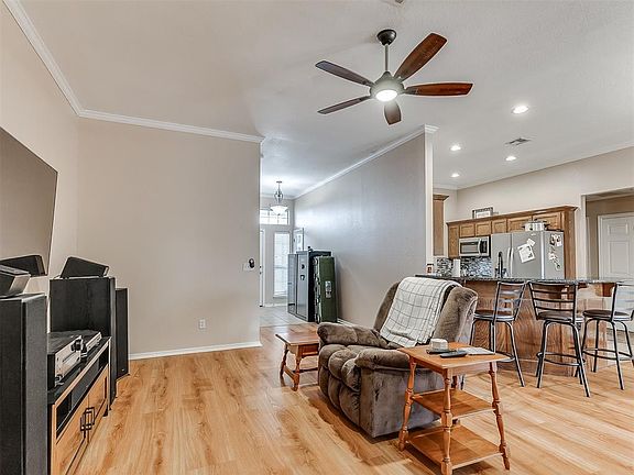 4th image of 13213 Springcreek Ct