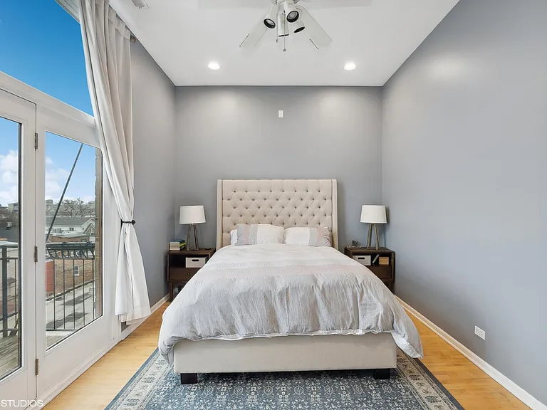 2629 W Chicago Ave #4 — Photo 7