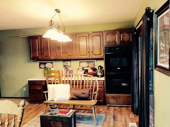 5th image of 1051 Douglas Dr