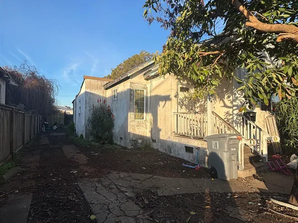 2414 5th St, Berkeley, CA 94710