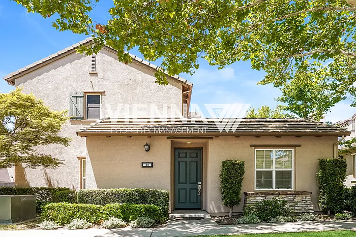 48 Villa Gardens Ct — Photo 1