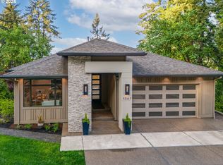 1547 Glenmorrie Dr, Lake Oswego, OR 97034