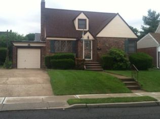 1-42 37th St, Fair Lawn, NJ 07410
