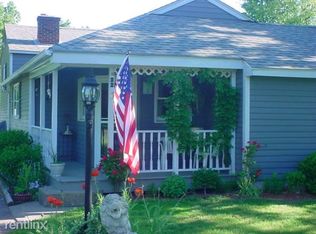 22 Leslie St, Windsor Locks, CT 06096