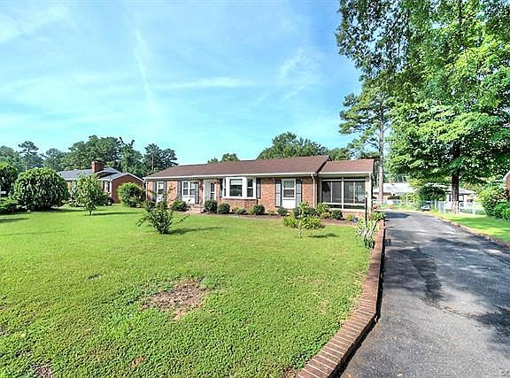 2nd image of 8202 Metcalf Dr